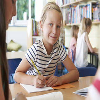 Voor de gezondheid is een opvoedprogramma positief en kostenbesparend